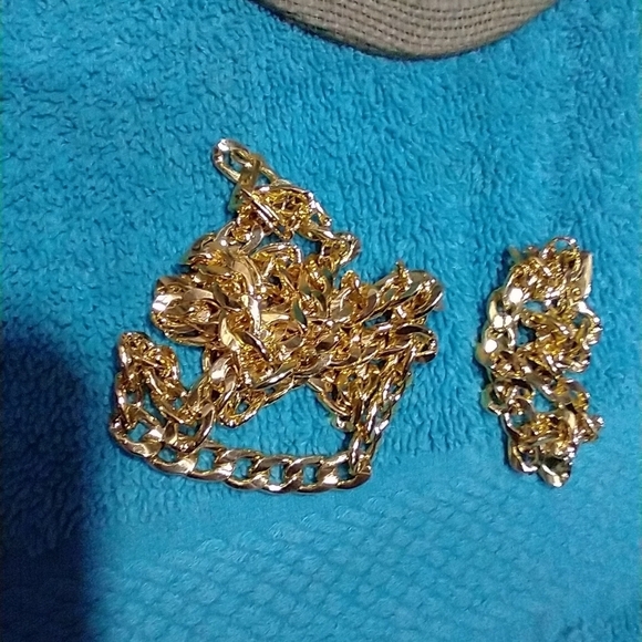 Elegant Goldtone Curb Chain Necklace and Bracelet Set vintage - Picture 2 of 5